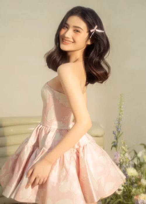 Lịch trình của nàng hậu khá dày đặc.