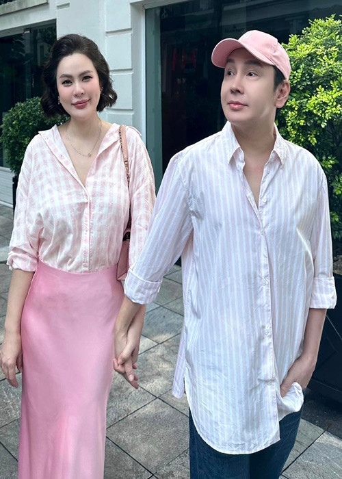 Chia sẻ về mối quan hệ với Vũ Luân trên Người Lao Động, Phương Lê bày tỏ: "Tôi và anh từ quen biết đến bạn bè, sau là hợp tính đến thấu hiểu nhau, hiện tại tình cảm đặc biệt khó nói rõ cho người ngoài cuộc hiểu, tương lai thì luôn luôn không nói trước. Tôi và anh đã gặp nhau và cùng nhau thăng hoa với những điều tốt đã làm được".