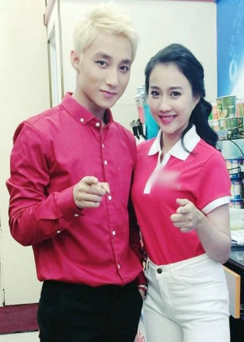 Huỳnh Hồng Loan là nàng thơ của Sơn Tùng M-TP trong MV Âm thầm bên em ra mắt năm 2015. Ảnh: Phụ Nữ Việt Nam.