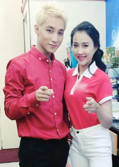 Huỳnh Hồng Loan là nàng thơ của Sơn Tùng M-TP trong MV Âm thầm bên em ra mắt năm 2015. Ảnh: Phụ Nữ Việt Nam.