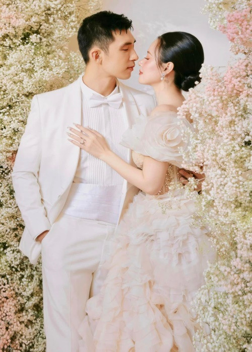 Đến nay, Midu chưa hé lộ về chặng đường hẹn hò với chồng thiếu gia.