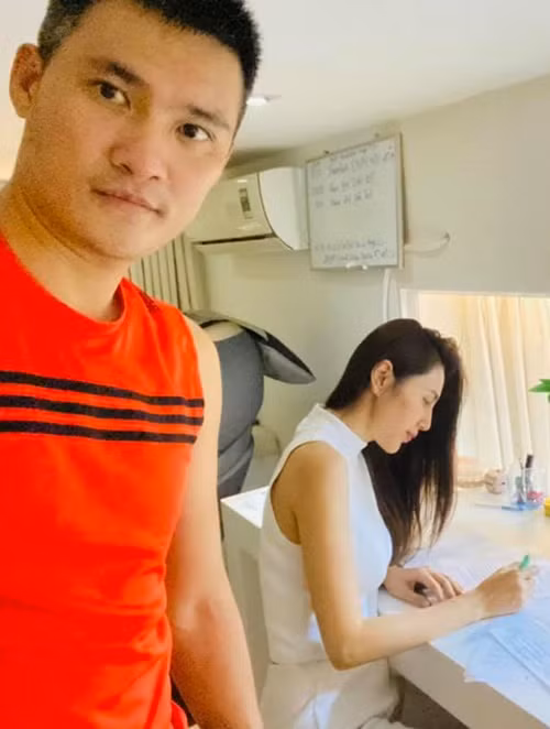 Năm 2018, Công Vinh - Thủy Tiên bị đồn ly hôn khiến người trong cuộc bức xúc.