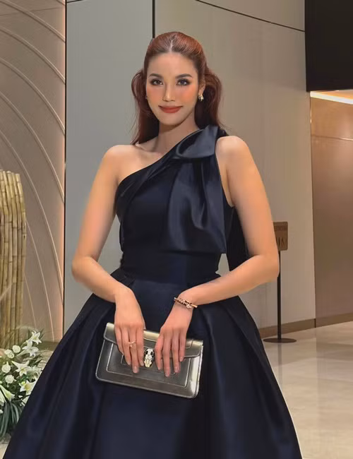 Làm dâu chốn hào môn song Lan Khuê độc lập trong kinh tế. Ngoài tham gia showbiz, top 11 Hoa hậu Thế giới 2015 còn kinh doanh. Ảnh: FBNV.