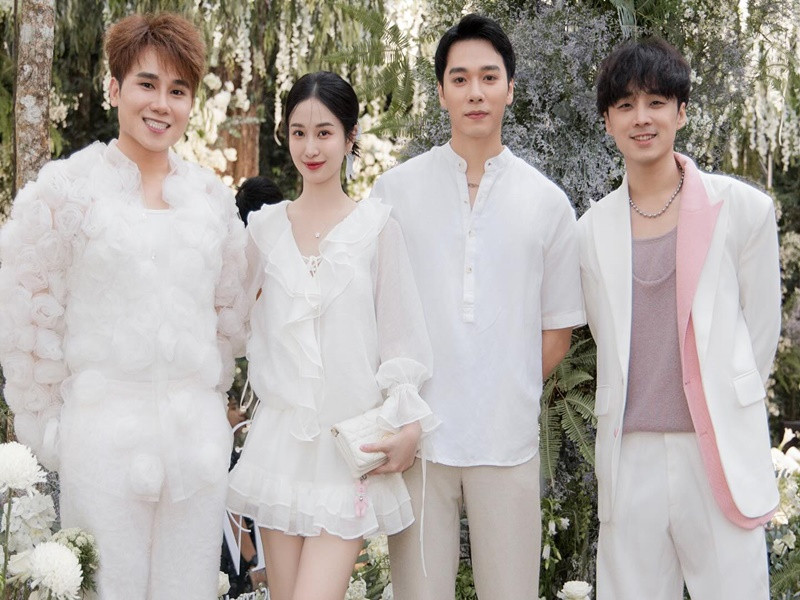 Mới đây, Him Phạm đăng ảnh bên Jun Vũ và Hải Nam (thứ hai bên phải) khi cùng dự tiệc cầu hôn của Midu vào tháng 5 vừa qua. Ảnh: Instagram.