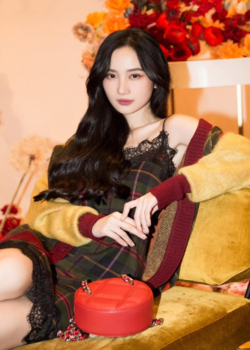 Năm 2021, Jun Vũ cho biết, cô từng yêu trai hư, bị "cắm 3 sừng" cùng một lúc. Ảnh: FBNV.