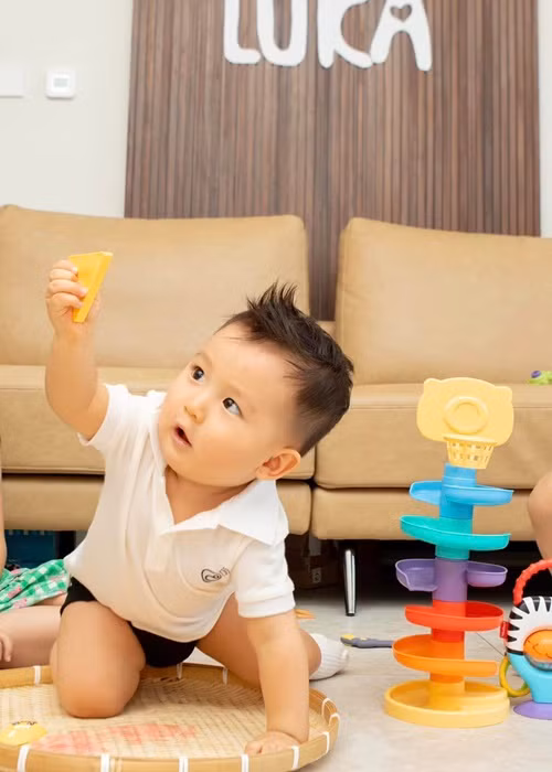 Bé Luka được xem là bản sao nhí của doanh nhân Anh Khoa.