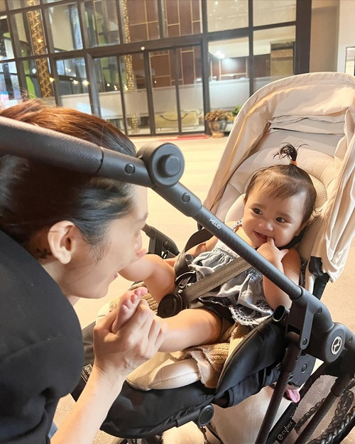 Trở thành mẹ, Bảo Anh cảm thấy cô trưởng thành hơn, biết quan tâm đến người xung quanh nhiều hơn.