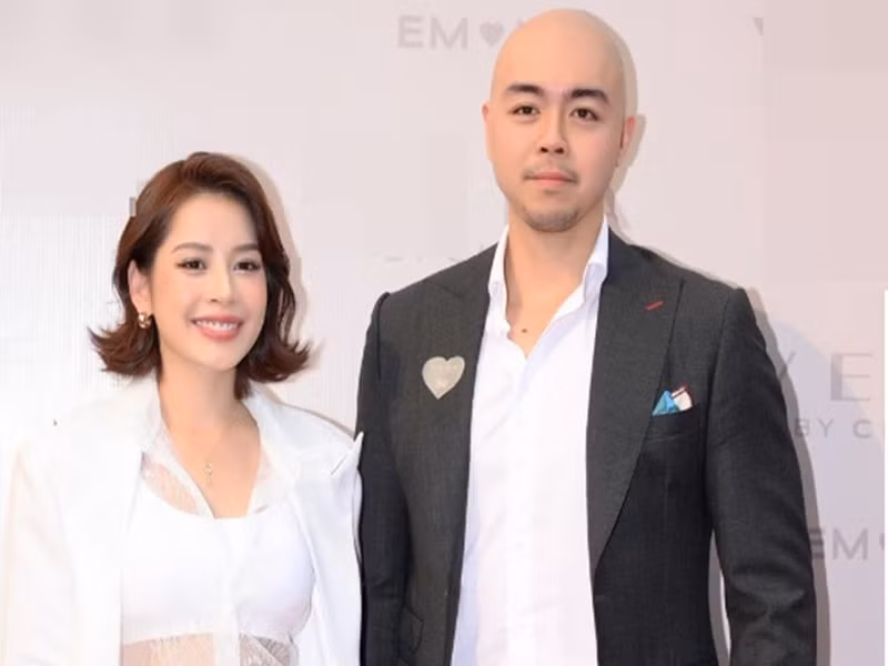 Năm 2021, nhiều khán giả tò mò mối quan hệ giữa Chi Pu và thiếu gia Nguyễn Hoàng Việt. Tháng 3/2022, bà nội của thiếu gia Nguyễn Hoàng Việt phủ nhận tin đồn hẹn hò giữa cháu trai và Chi Pu. Ảnh: Gia Đình Việt Nam.