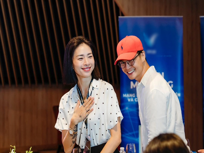 Thỉnh thoảng, cặp đôi cùng tham gia một số sự kiện.