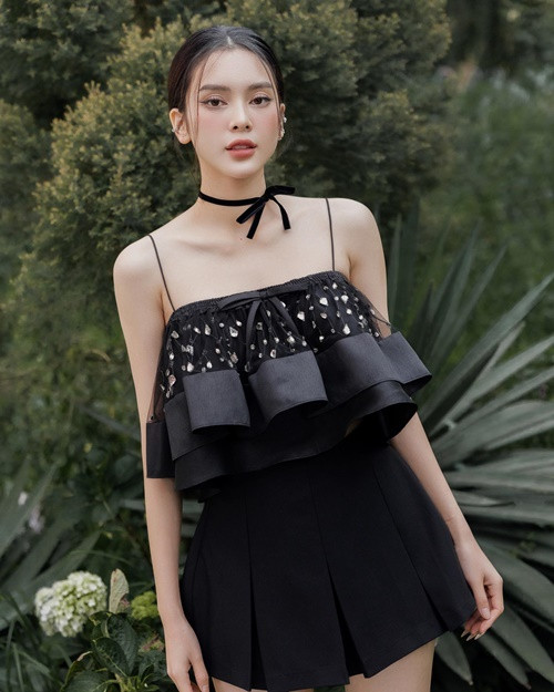 Nữ diễn viên phim "Đừng làm mẹ cáu" có thể cân mọi phong cách.