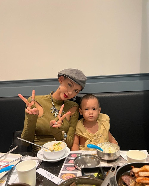 Con trai của Decao - Lâm Minh năm nay 2 tuổi.