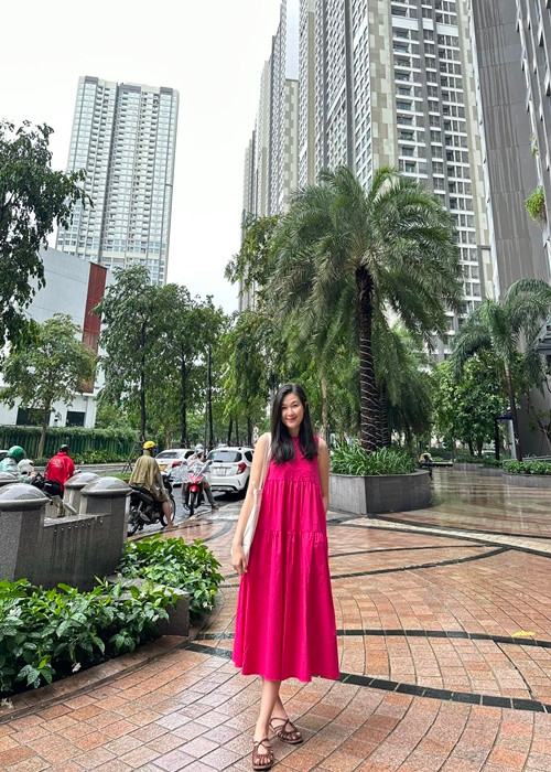 Phía Mạc Anh Thư cũng không chia sẻ hình ảnh bên Huy Khánh.