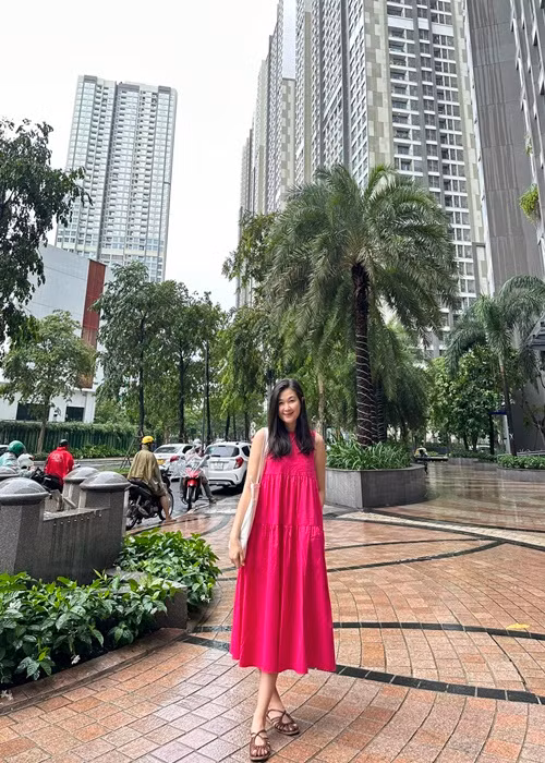 Phía Mạc Anh Thư cũng không chia sẻ hình ảnh bên Huy Khánh.