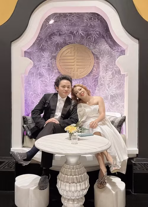 Hà Trần gọi điện và nhắn tin cho Tùng Dương nhưng nam ca sĩ chưa trả lời. Ảnh: Vietz.