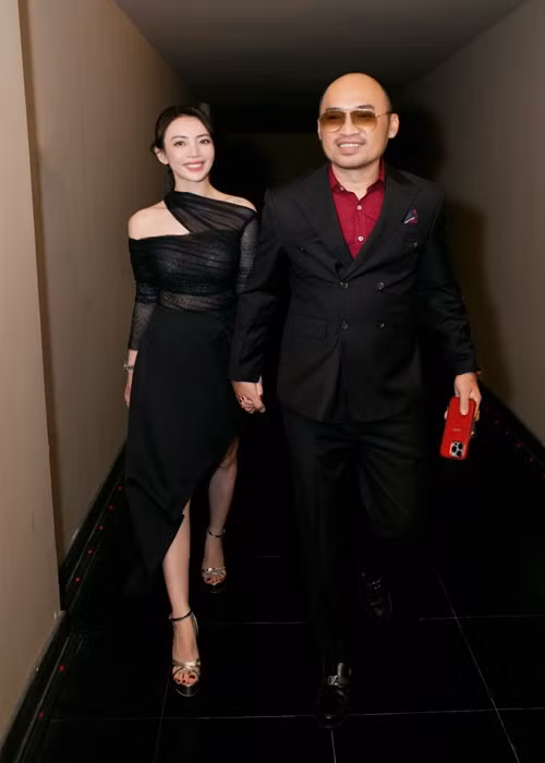 Tiến Luật chia sẻ, Thu Trang là người vợ trên cả tuyệt vời.