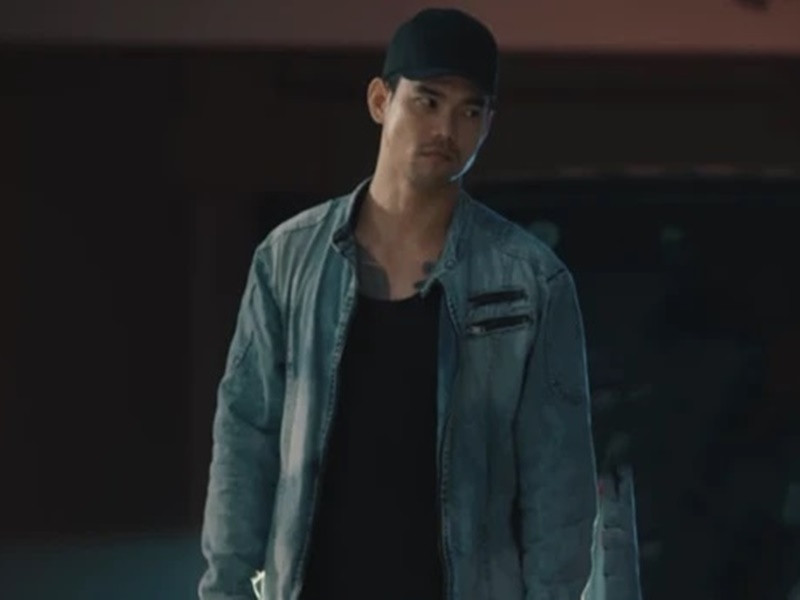 Sinh thời, anh gây chú ý khi đóng vai Hải 33 trong phim Vi Cá tiền truyện: Cá con vượt biển lớn do Quách Ngọc Tuyên sản xuất. Ảnh chụp màn hình.