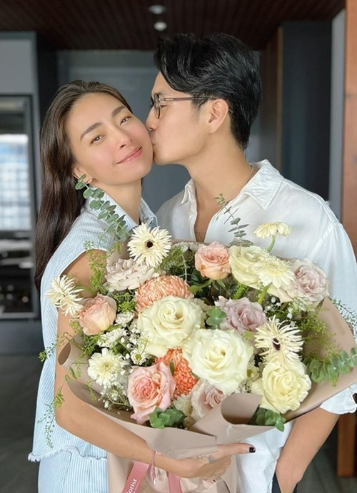 Huy Trần tặng hoa cho Ngô Thanh Vân mỗi dịp sinh nhật, kỷ niệm.