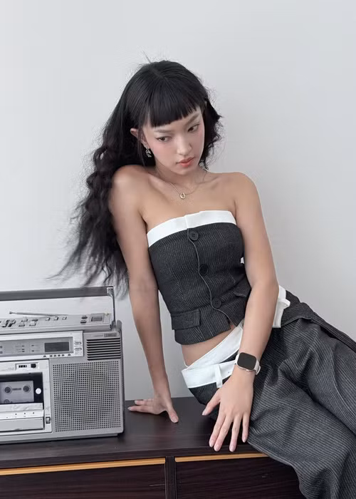 Nhan sắc của Châu Bùi từng được trang QQ của Trung Quốc khen là Song Hye Kyo bản Việt. Ảnh: FBNV.