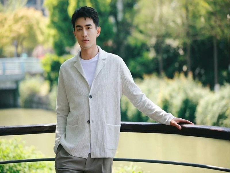 Lâm Canh Tân có nhiều vai diễn được yêu thích như Thập tứ A ca trong phim Bộ bộ kinh tâm, Vũ Văn Nguyệt trong Sở Kiều truyện, Hành Chỉ trong Dữ phượng hành. Ảnh: Znews.