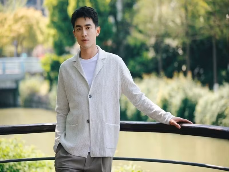 Lâm Canh Tân có nhiều vai diễn được yêu thích như Thập tứ A ca trong phim Bộ bộ kinh tâm, Vũ Văn Nguyệt trong Sở Kiều truyện, Hành Chỉ trong Dữ phượng hành. Ảnh: Znews.