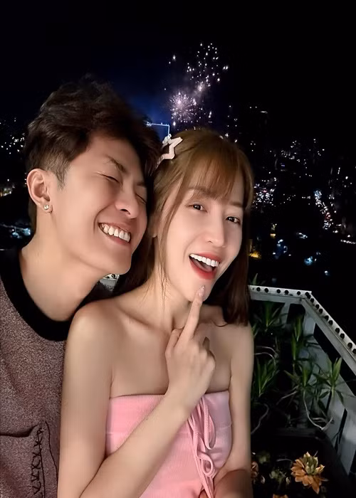 Puka va chong kem tuoi dinh nhu sam sau khi cuoi