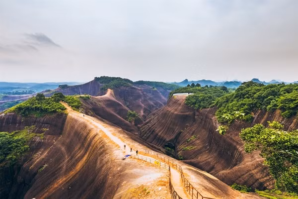 Trai nghiem thot tim tren suon nui 