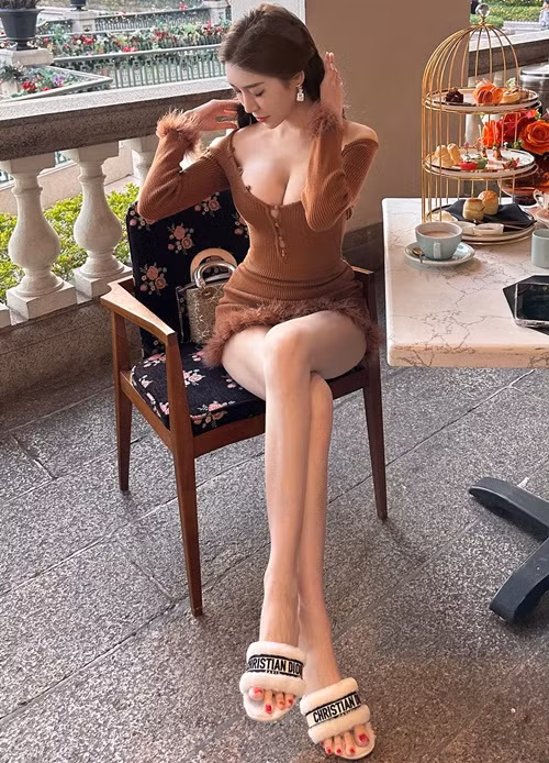 Cuộc sống của hot girl họ Vương khá sang chảnh.