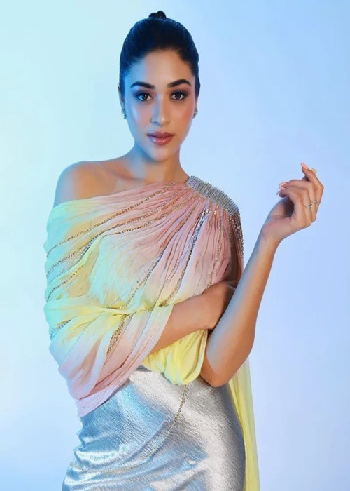 Nandini Gupta giành vương miện Hoa hậu Thế giới Ấn Độ 2024. Cô được đánh giá là ứng viên sáng giá ở Hoa hậu Thế giới 2025.