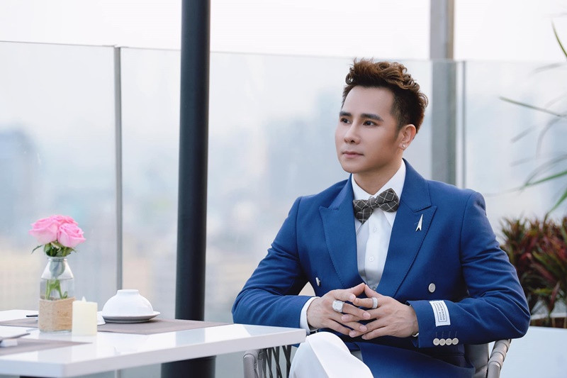 Đời tư của Chu Bin đầy ồn ào. Tháng 4/2023, một tài khoản Facebook có tên N.T đăng đàn tố Chu Bin ngoại tình trong thời gian cô mang thai, dọa ngưng chu cấp, phóng đại số tiền chu cấp cho con là 30 triệu/tháng. Ảnh: FBNV.