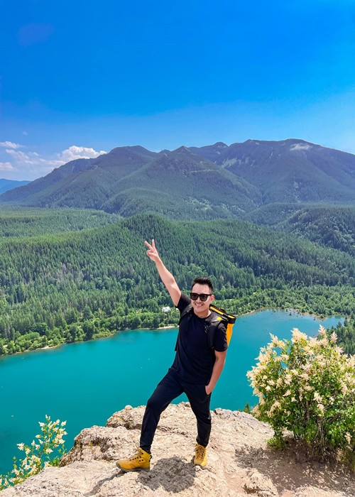 Con trai Hoài Linh kín tiếng về chuyện tình cảm.