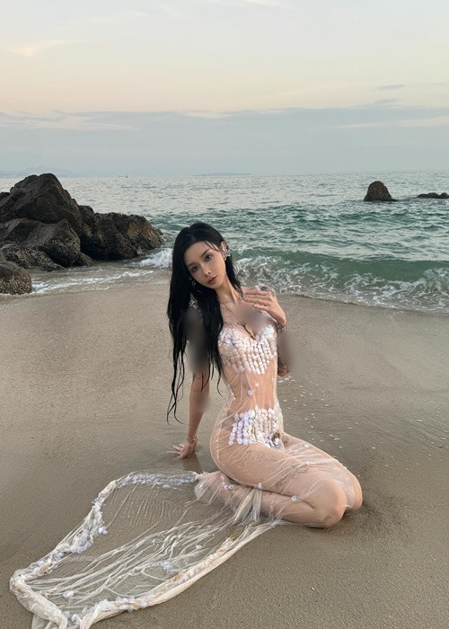 Kilig Kira vẫn giữ được độ hot trong 4 năm qua. Mỗi bài đăng trên Instagram của hot girl xăm trổ thường thu hút đến chục nghìn người tương tác.