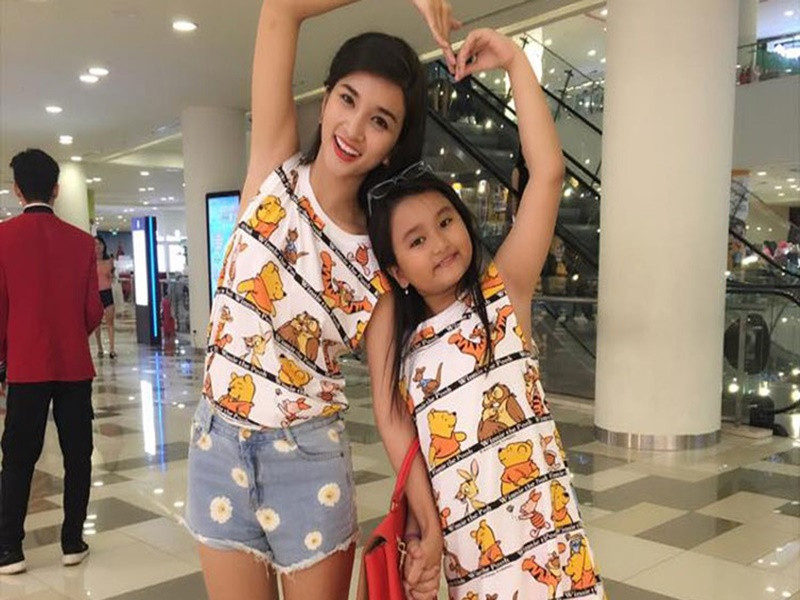 Năm 19 tuổi, diễn viên Kim Tuyến kết hôn rồi sinh con gái Gigi.