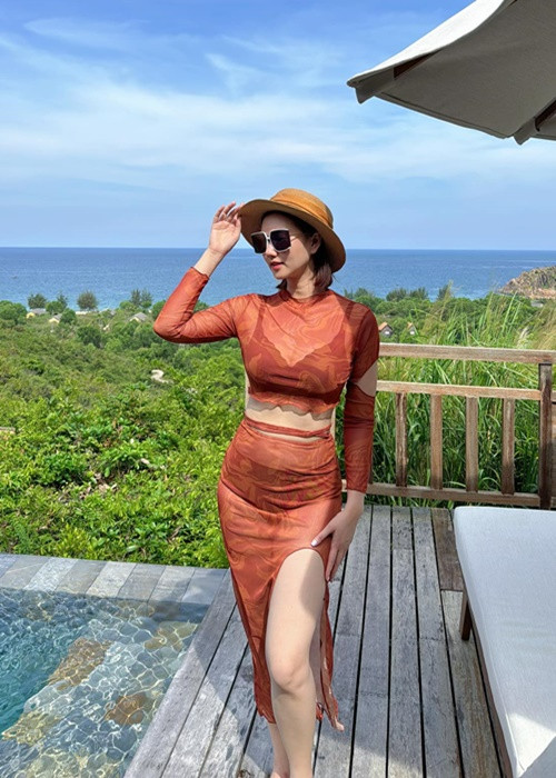 Những năm qua, nữ diễn viên làm mẹ đơn thân.