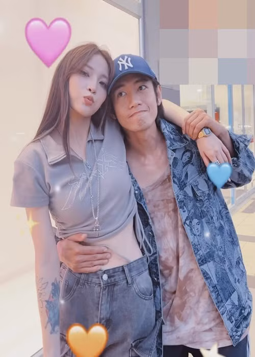 Yee Pink và Quang Đăng lập một trang cá nhân Instagram để lưu giữ các video hài hước.