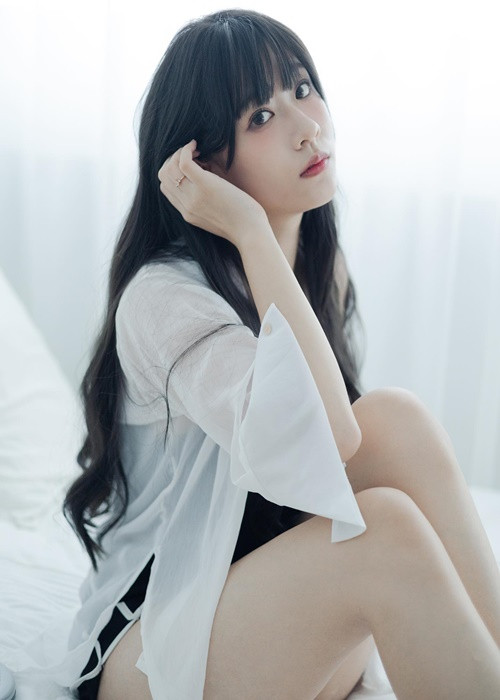 Trang Youtube của Mika hiện tại có hơn 300.000 người theo dõi.