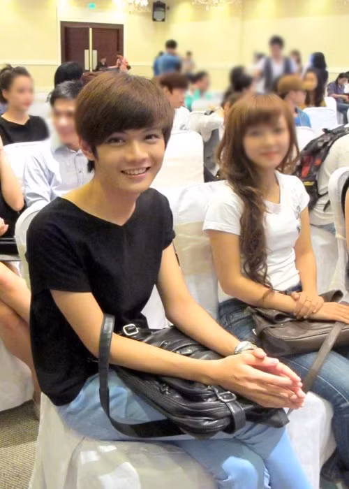 Năm 2012, Đào Bá Lộc (Luna Đào) tham gia chương trình The Voice nhưng sớm dừng chân.