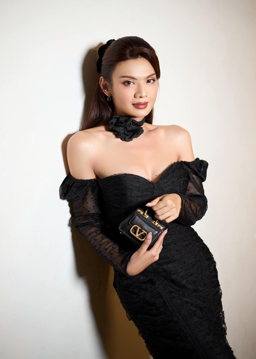 Luna Đào duyên dáng, trẻ trung ở tuổi 31.