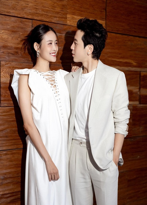 Trước khi có con chung, Trương Mỹ Nhân và Phí Ngọc Hưng từng chia tay do có một số mâu thuẫn, bất đồng trong cuộc sống. Tuy nhiên, sau đó, cả hai nhìn nhận để thay đổi và chấp nhận nhau.