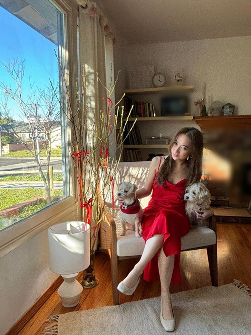 Năm 2018, trên Znews, Xuân Nghi chia sẻ về sự thay đổi ngoại hình: "Ai cũng phải lớn lên, khi mọi người gặp và nói tôi khác nhiều, tôi thấy bình thường. Tôi đã ngoài 20 và cứ làm bé Xuân Nghi mãi cũng không tốt".