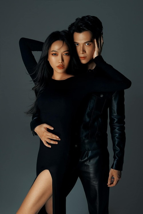 Trong đám cưới, Diệu Nhi và Anh Tú đưa ra quy định lạ là ai bị xô xuống hồ bơi sẽ nhận ngay 500.000 đồng thu trực tiếp từ thủ phạm. Tuy nhiên, nhiều sao Việt vẫn bất chấp phá quy định này.