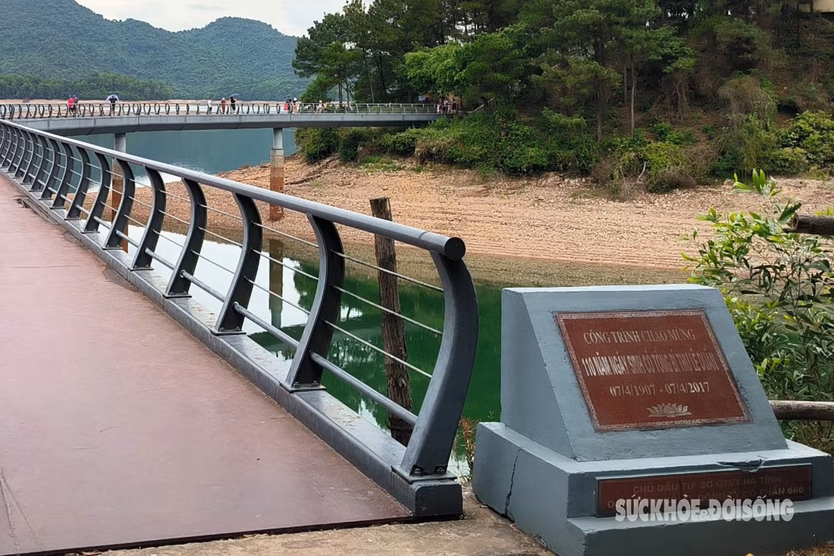 Đây là công trình hướng tới kỷ niệm 110 năm Ngày sinh Tổng Bí thư Lê Duẩn (7/4/1907 - 7/4/2017).