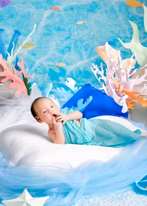 Hai nhóc tì nhà Phương Oanh đều đáng yêu.