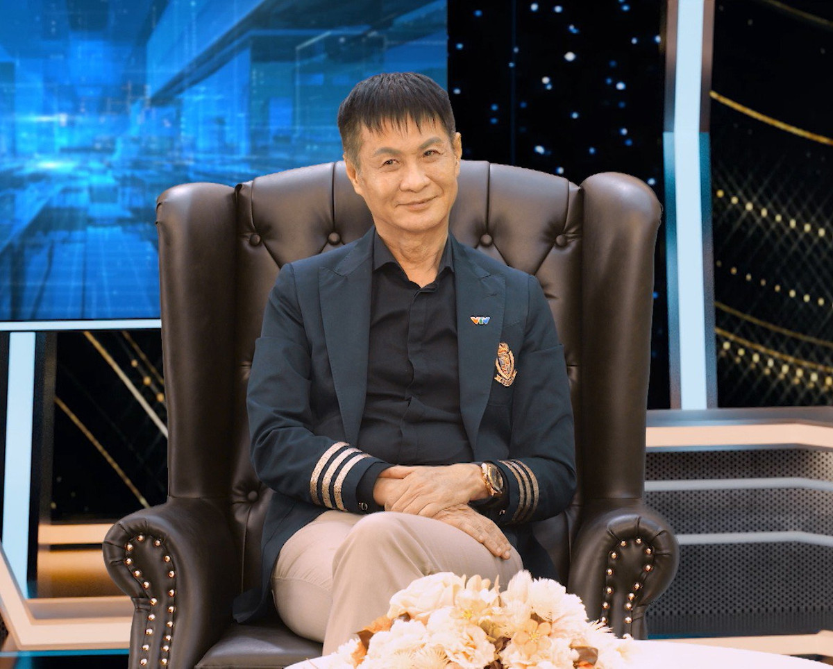 Theo Lê Hoàng, vợ chồng anh ít mâu thuẫn. “Vợ chồng tôi chẳng cần "hâm nóng" gì cả, nó có nguội đâu", anh nói. Ảnh: Arttimes.