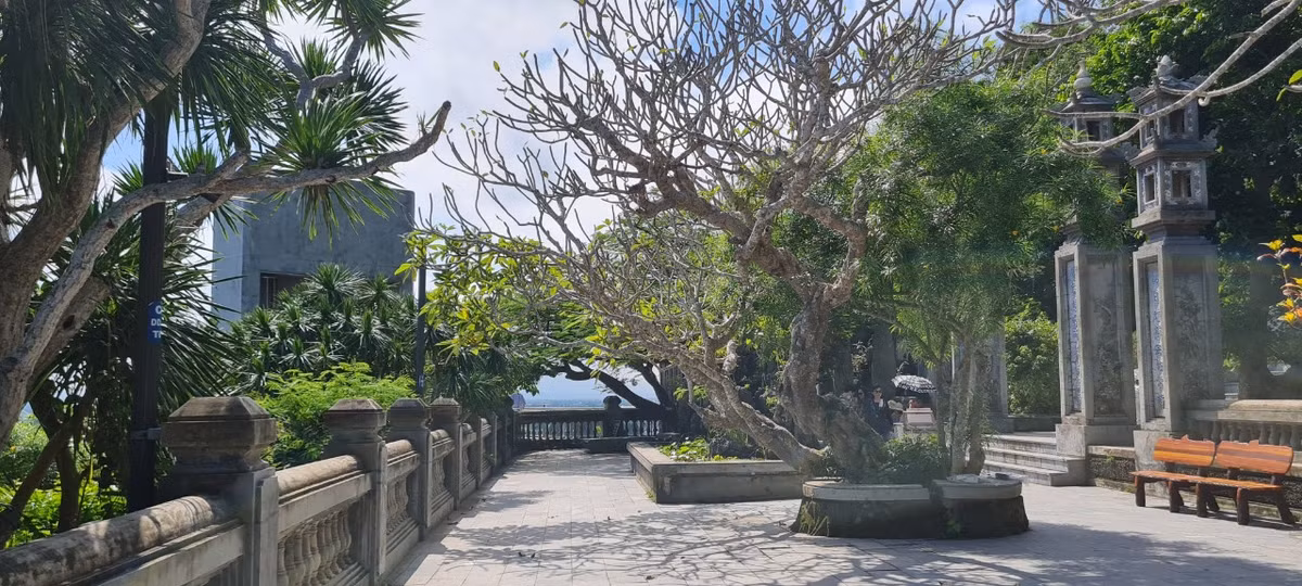 Năm 2021, Lễ hội Quán Thế Âm mang đậm tín ngưỡng tôn giáo Phật giáo, gắn liền với di tích quốc gia đặc biệt - Di tích Danh thắng Ngũ Hành Sơn được công nhận là di sản Văn hoá phi vật thể quốc gia.