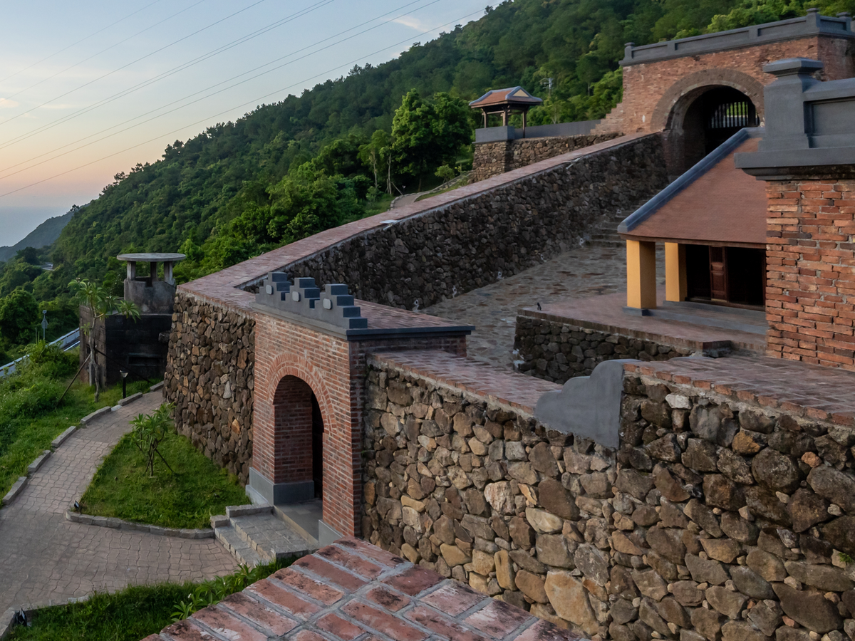 Trong giai đoạn đầu sau khi mở cửa, dự kiến vé tham quan di tích sẽ được miễn phí. Đây là biện pháp nhằm đo lường lượng khách, kiểm tra hiệu quả việc tiếp đón và thuyết minh tại di tích, đồng thời thu thập ý kiến từ khách tham quan.