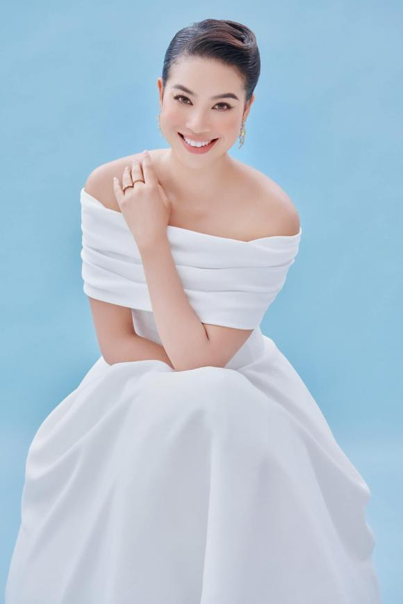 Cho đến mới đây, Phạm Hương đã đăng tải loạt ảnh mới và thu hút nhiều sự chú ý.