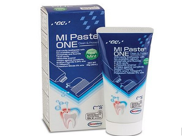 Be gai 11 tuoi tu vong vi di ung voi thanh phan trong kem danh rang