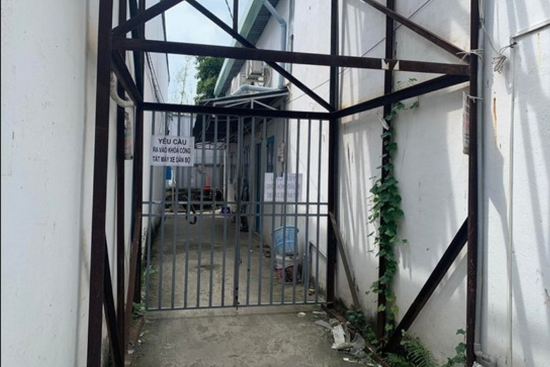  Bắt khẩn cấp bảo mẫu đánh bé gái 2 tuổi tử vong: Ngày 15/11, cơ quan cảnh sát điều tra công an quận 7 đã bắt khẩn cấp Nguyễn Ngọc Phượng (SN 1991, ngụ huyện Bù Đốp, tỉnh Bình Phước) về hành vi “cố ý gây thương tích”. Tại cơ quan điều tra Phượng khai do bé H hay quấy khóc cộng với việc anh Đ trả tiền công trông giữ trẻ chậm nên Phượng đã dùng tay, cán chổi đánh bé H bị thương tích nặng dẫn đến tử vong… 