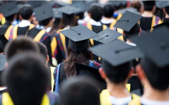 Sự việc bắt đầu từ sáng 1/5/2012, Bùi Văn Quân (SN 1987, trú tại xã Hòa Bình, huyện Thủy Nguyên, Hải Phòng) đến nhà Nguyễn Thị Thu T. (SN 1988, trú xã Tân Dương). Quân vốn là người yêu của T. Hai người trước đây quen nhau khi học đại học. Mối tình của hai người đồng hương nhanh chóng trở nên bền chặt. (Ảnh minh hoạ, nguồn ảnh: Internet)