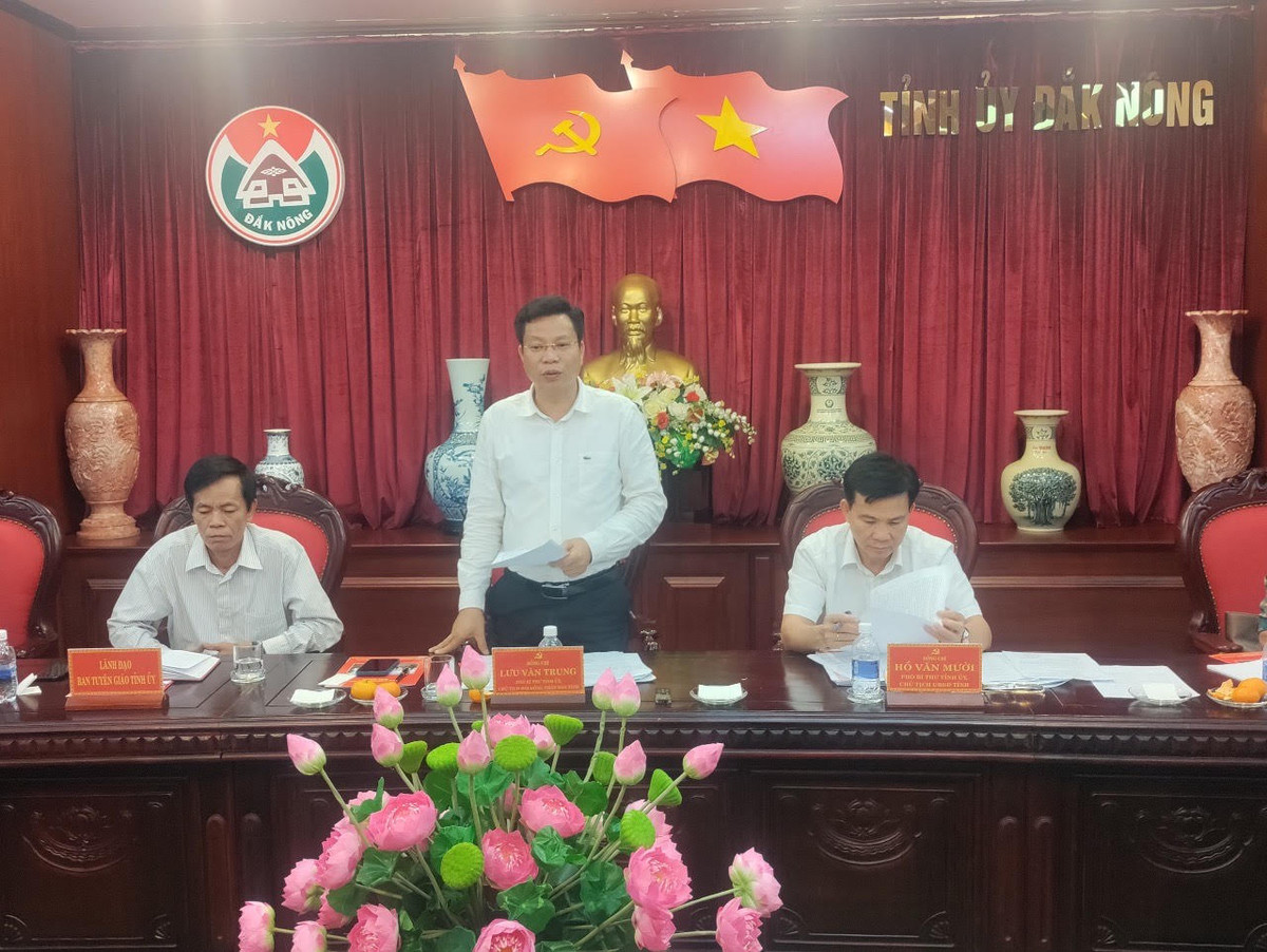 Dang doan Lien hiep Hoi Viet Nam lam viec voi Tinh uy Dak Nong-Hinh-2